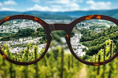 myopia glasses view